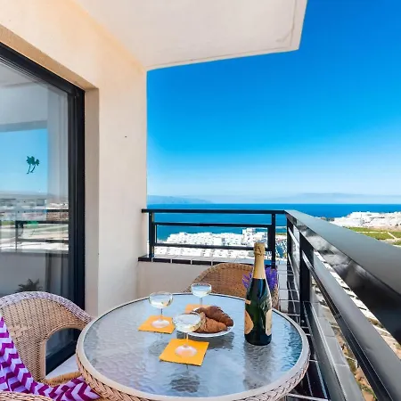 1409 Luxury Paraiso Sea View 公寓 *