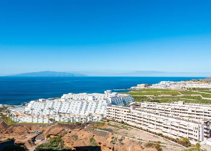 1409 Luxury Paraiso Sea View Apartment