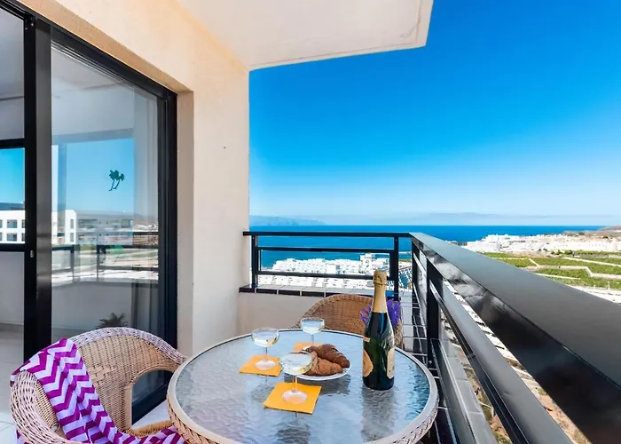 1409 Luxury Paraiso Sea View Apartment *